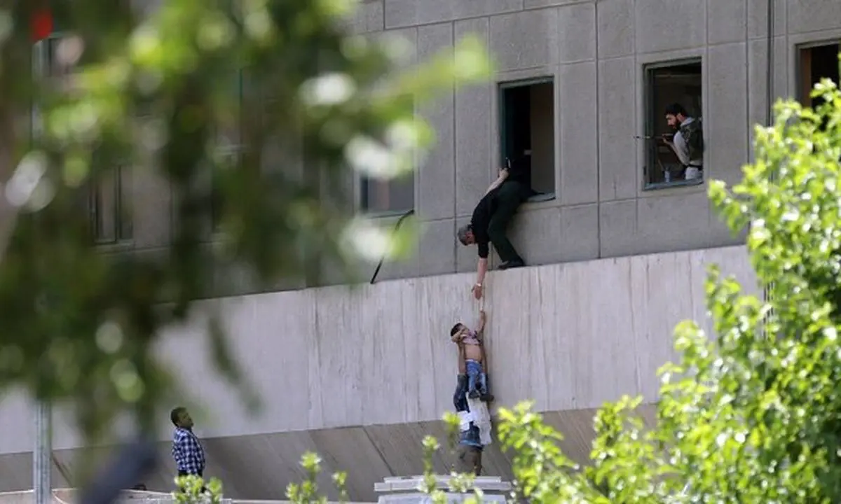 بیانیه انجمن تئاتر انقلاب و دفاع مقدس درباره حادثه تروریستی تهران