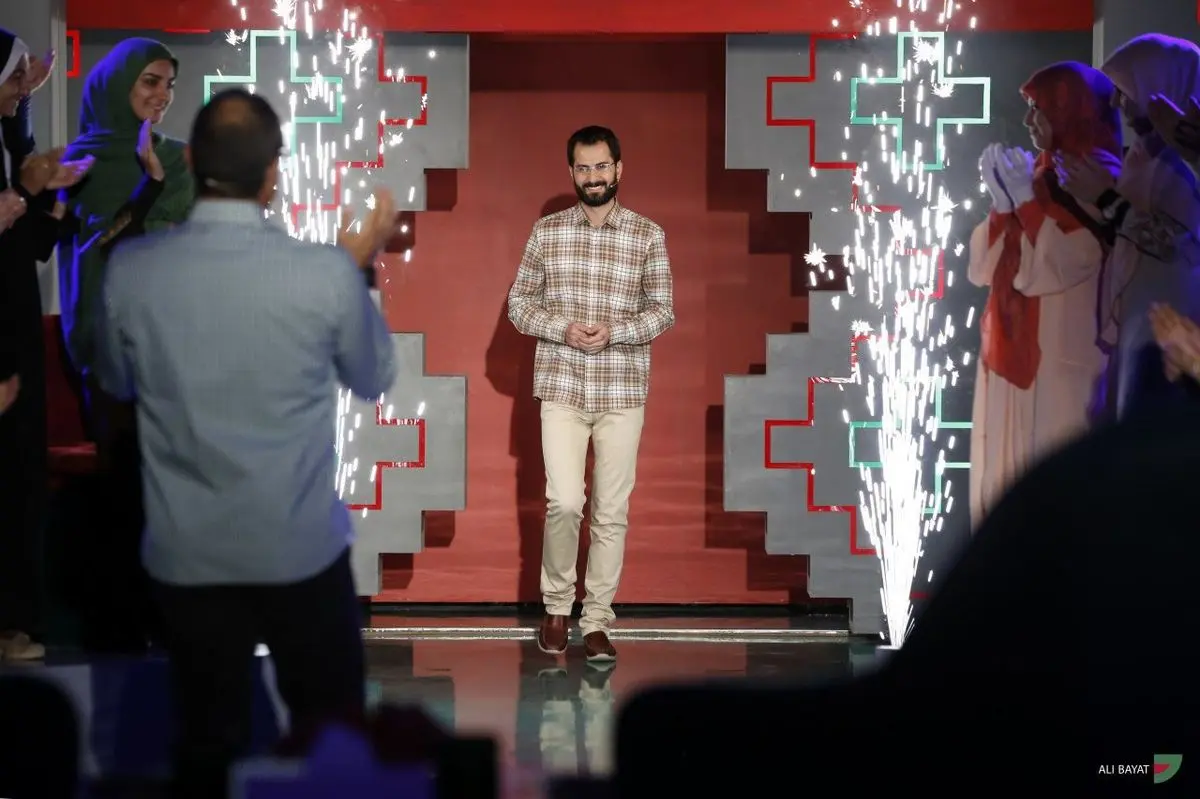 علی پروین مهمان خندوانه می شود؟
