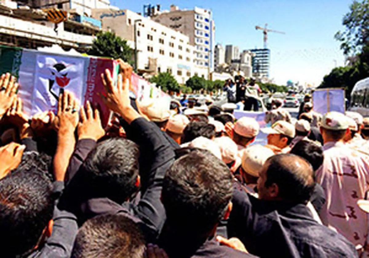 تشییع پیکر سرباز شهید در مشهد