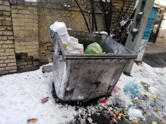 تخلیه نشدن سطل‌های زباله در منطقه ۳ شهرداری تهران