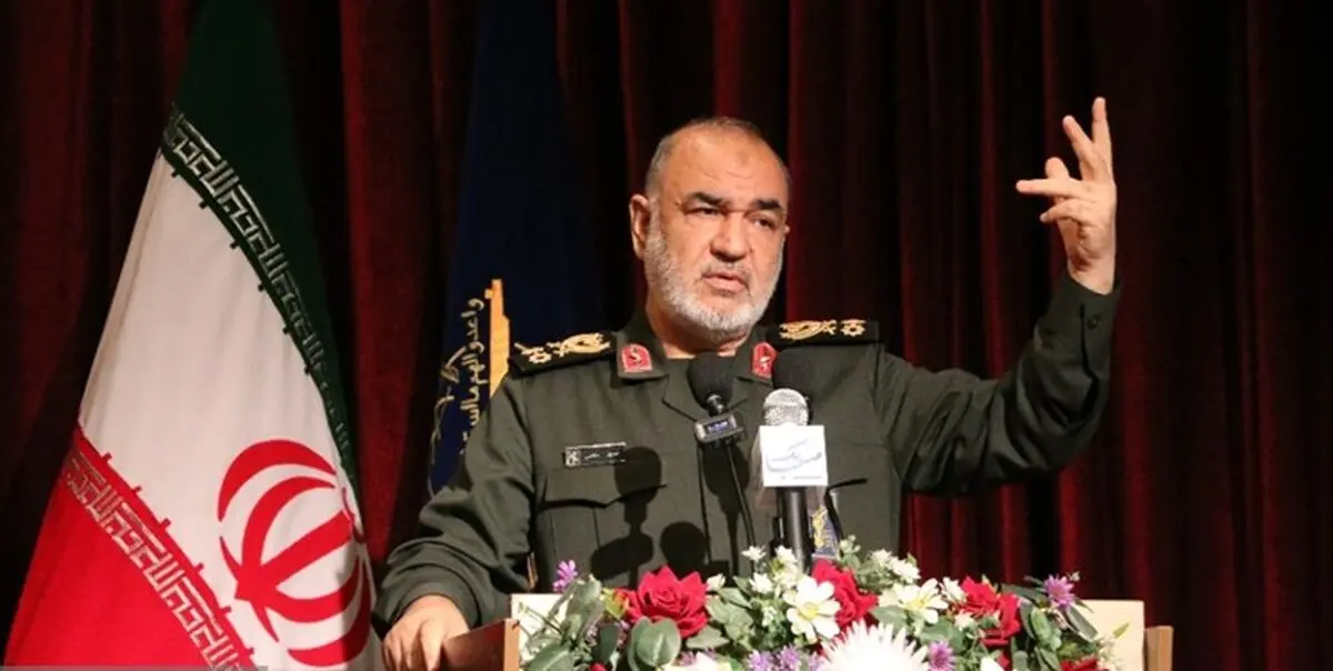 فرمانده کل سپاه:  دشمن به دنبال تسخیر قلب ها و اعتقادات است