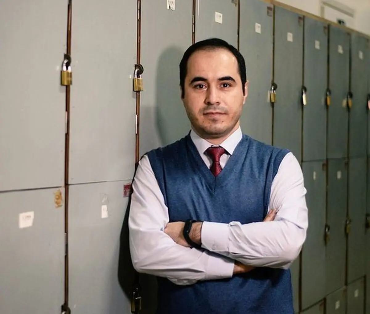 حسین رونقی بازداشت شد
