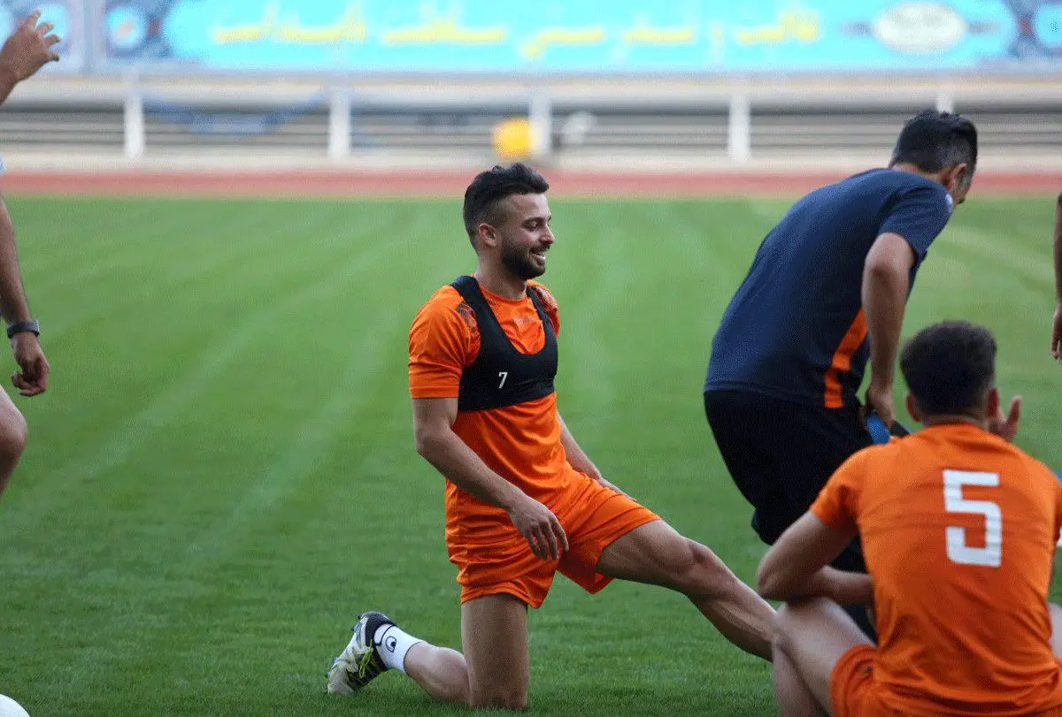 بازگشت ستاره سپاهان به پرسپولیس سخت شد