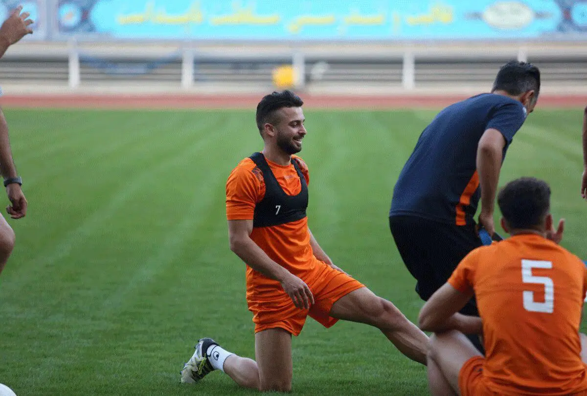 بازگشت ستاره سپاهان به پرسپولیس سخت شد
