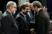 تقدیر احمدی نژاد از علی اکبر ولایتی + عکس