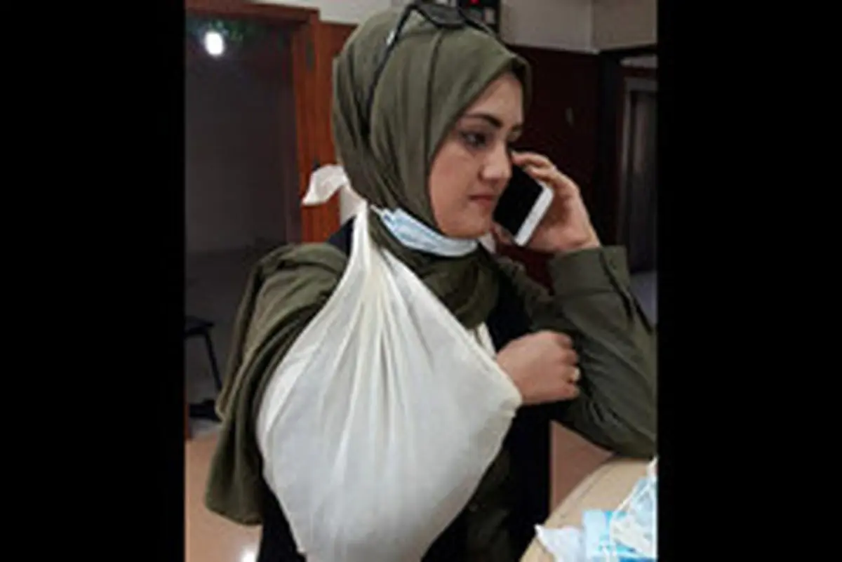مجروح شدن خانم خبرنگار درحین تهیه گزارش