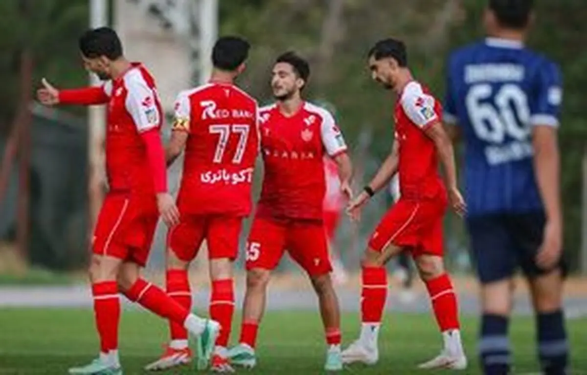 برتری پرسپولیس مقابل گل‌گهر در دیدار تدارکاتی
