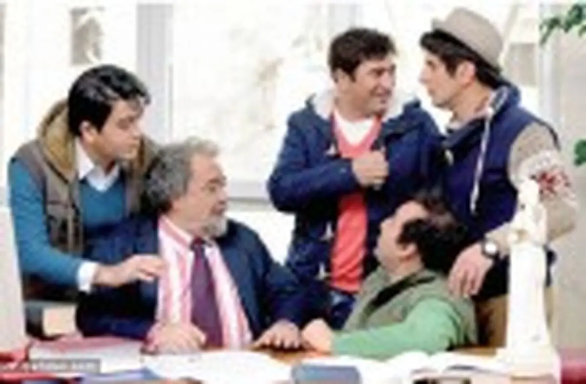 رقابت 2 فیلم کمدی در صدر گیشه/جدول