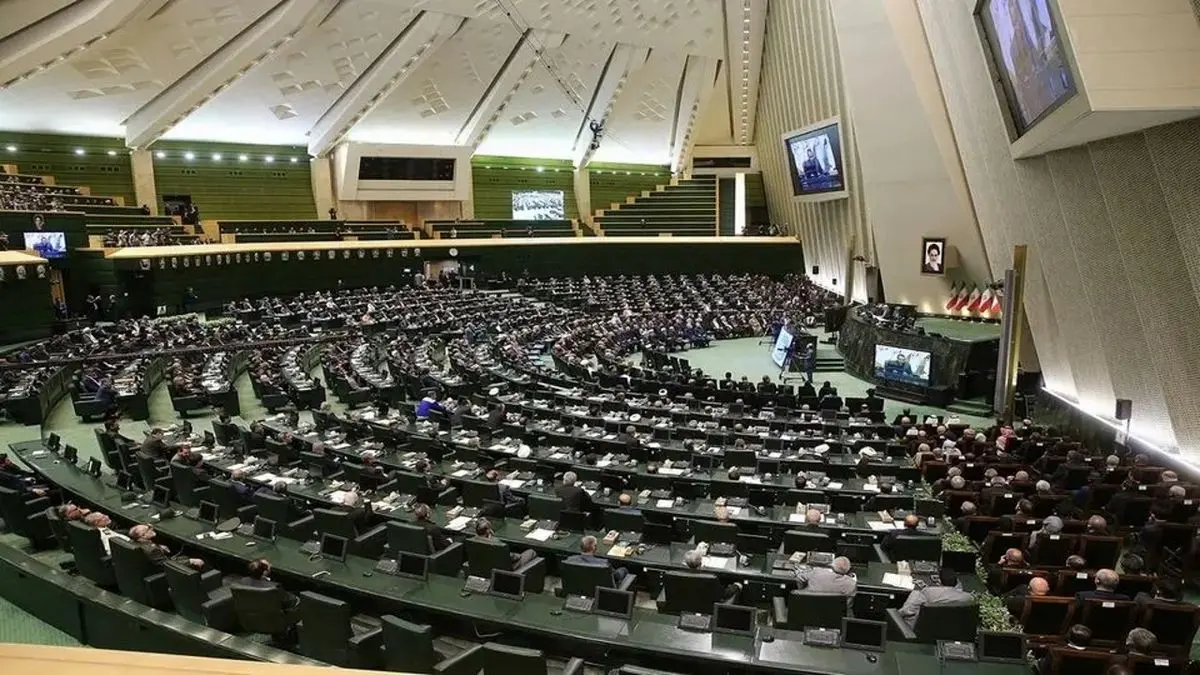 اولین جلسه بررسی رای اعتماد در مجلس با حضور رئیسجمهور