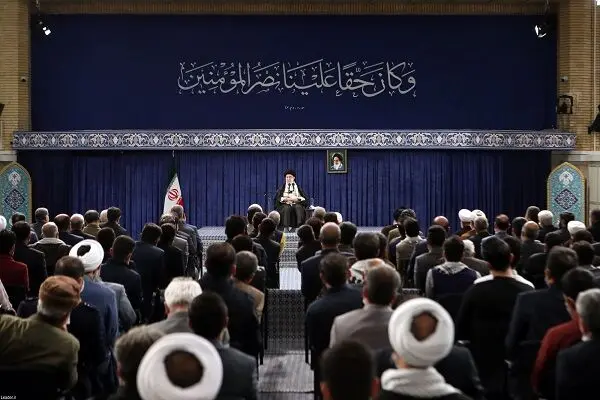 دیدار صدها نفر از مردم اصفهان با رهبر انقلاب اسلامی/گزارش تصویری