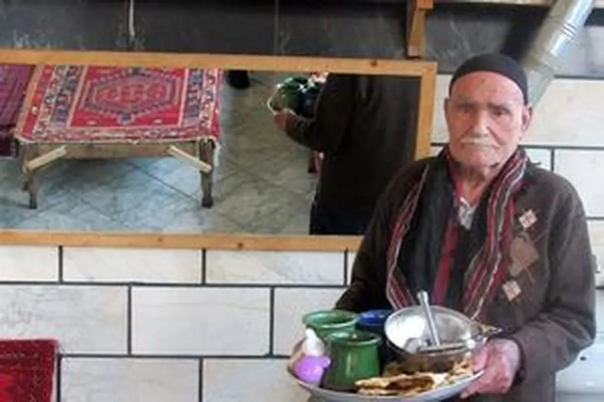 ورود قلیان به این قهوه خانه ممنوع!