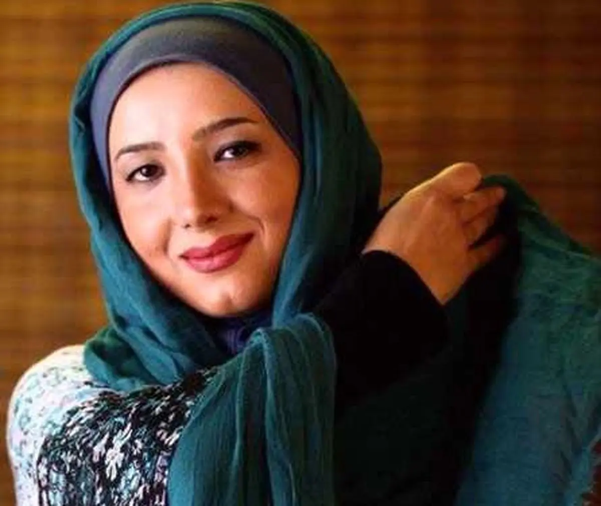 خسته نباشید خانم بازیگر به مدافعان سلامت/ عکس