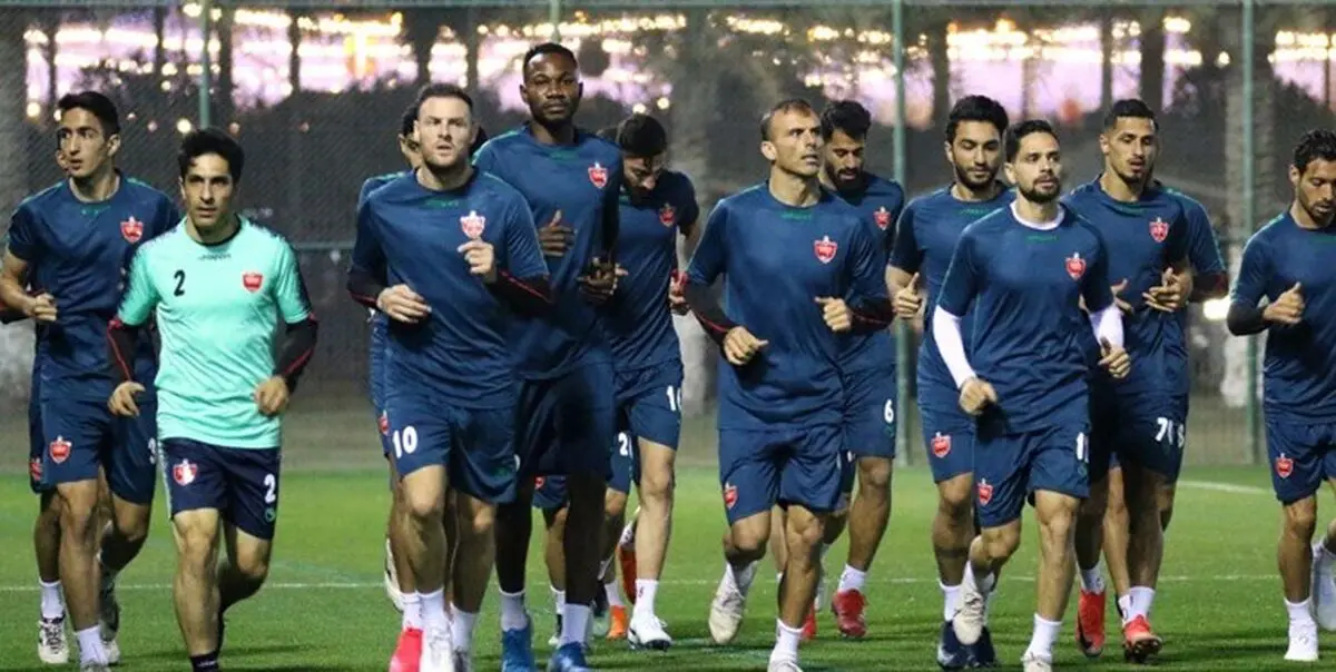 فوتبال درون تیمی سرخپوشان در حضور 20 تماشاگر