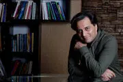 حال خوش مجید اخشابی در میان سبزه زار /عکس