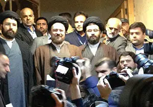 لحظه ورود سید حسن خمینی به تالار وزارت کشور