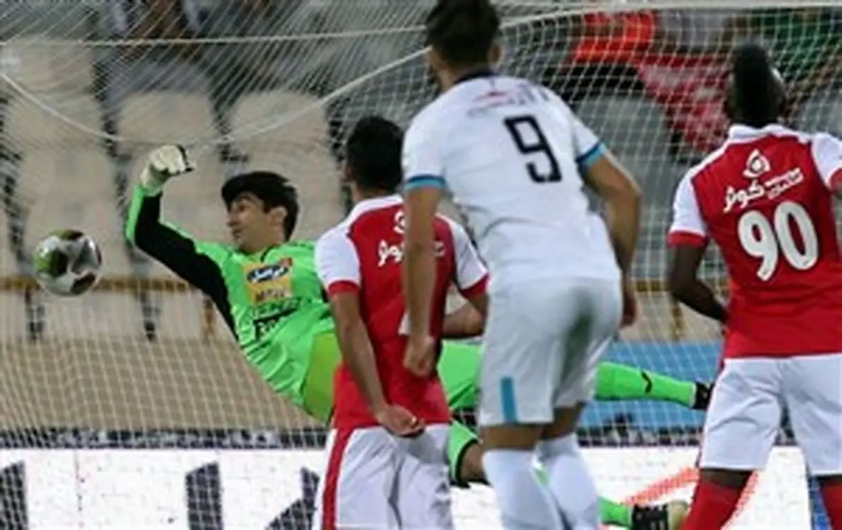 جلوی پرسپولیس باید 11 نفره دفاع کرد