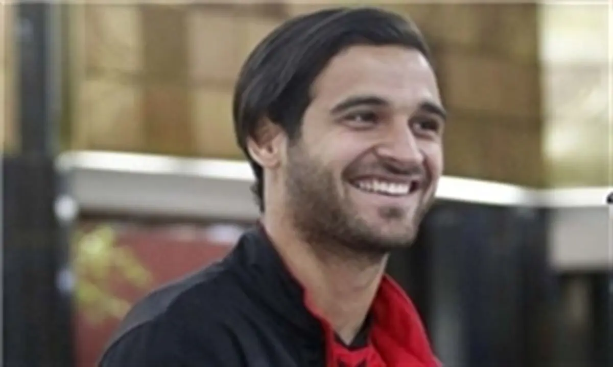  یک فصل روی کاغذ و یک عمر قلبی با پرسپولیس قرارداد دارم 