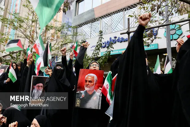 راهپیمایی یوم الله ۱۳ آبان در تهران/گزارش تصویری