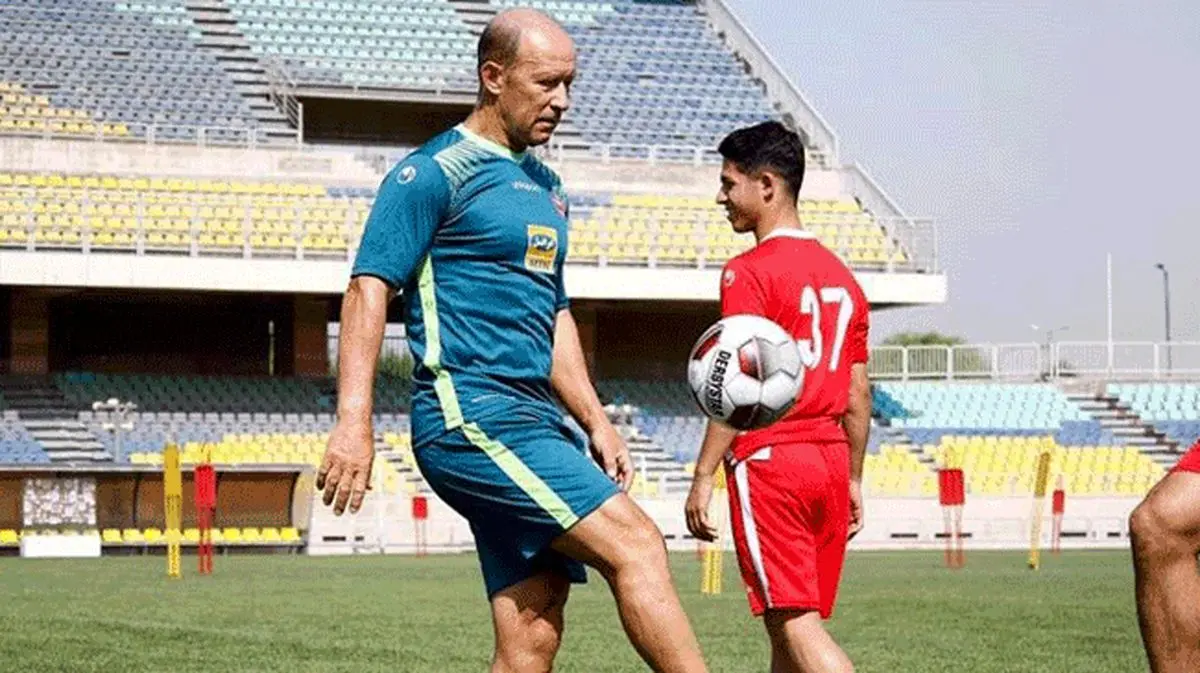 پرسپولیس با کالدرون قهرمان می شود؟