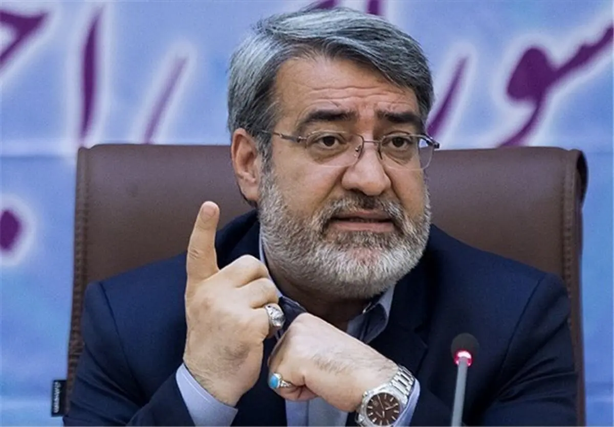 اطلاعات و اخباری داریم که خارجیها درباره انتخابات کار می‌کنند