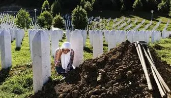 خاکسپاری قربانیان فاجعه کشتارمسلمانان سربرنیتسا / عکس