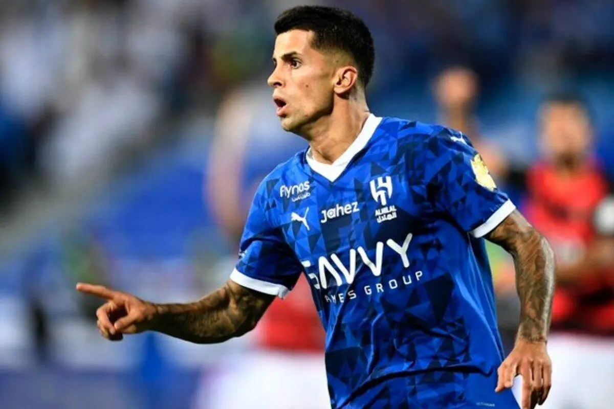 بارسلونا برای جذب مدافع الهلال تماس گرفت