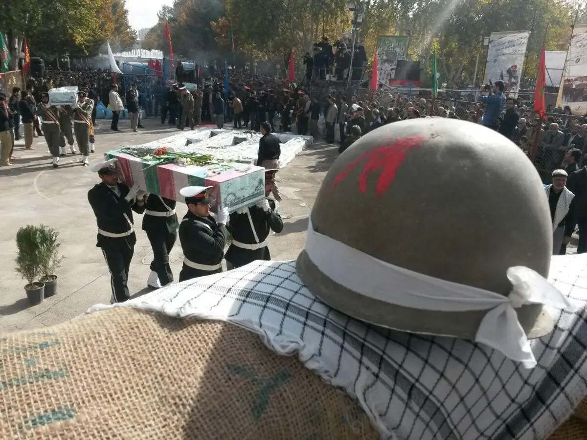 
پیکر مطهر پنج شهید گمنام و یک شهید مدافع حرم در اصفهان تشییع شد + تصاویر
