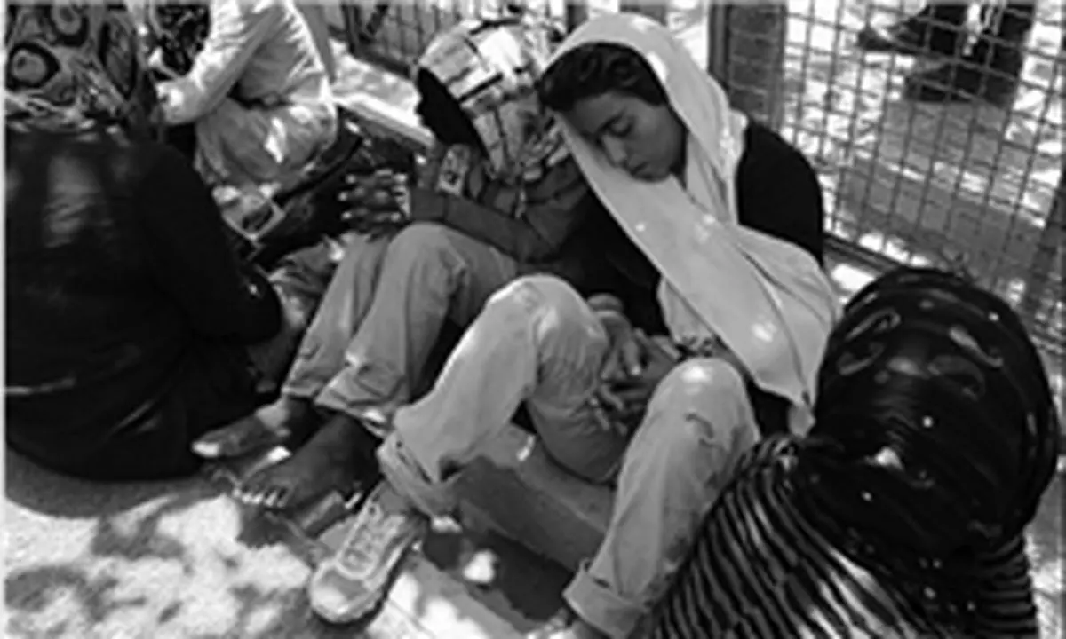 جمعآوری زنان کارتنخواب در هرندی