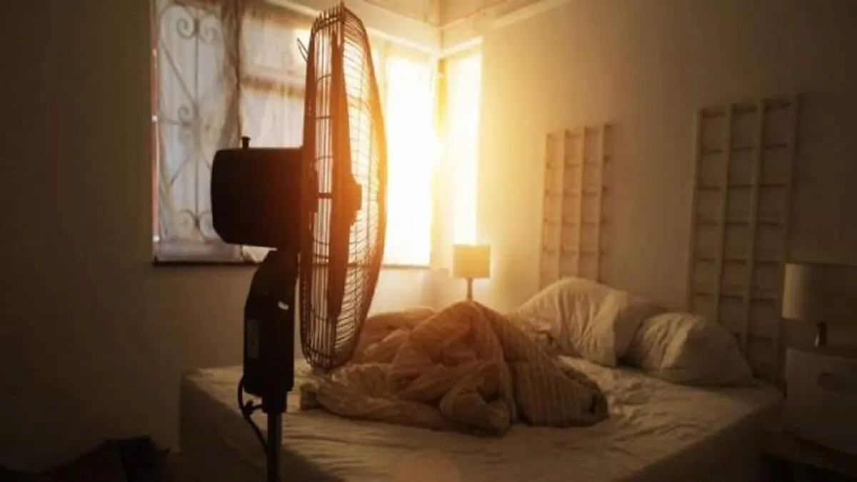 آیا خوابیدن زیر باد کولر مضر است؟
