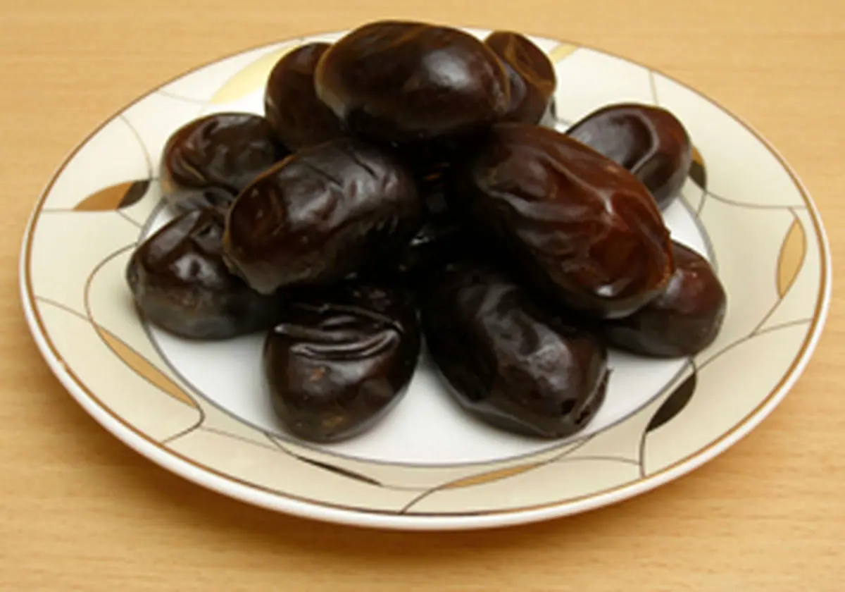 یک دنیا خاصیت در دل خرما