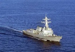 شلیک هشدار نیروی دریایی آمریکا به قایق های ایرانی