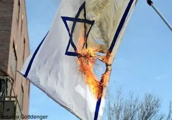 شهروندان مصری پرچم اسرائیل را به آتش کشیدند