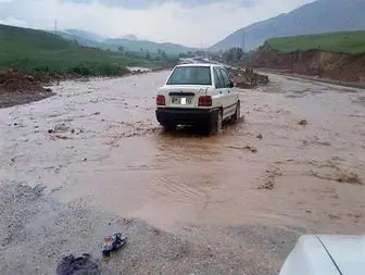 بارش شدید باران و جاری شدن سیلاب در سیروان+تصاویر