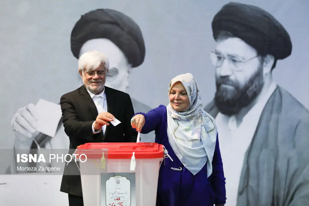 حضور شخصیت های سیاسی در مرحله دوم رای گیری چهاردهمین دوره انتخابات ریاست جمهوری/گزارش تصویری