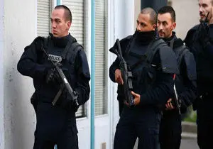کشف پرچم داعش در خانه یکی از دو مظنون بازداشت شده در فرانسه