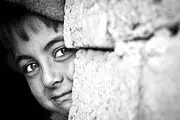 چرا کودکان فقیر زودتر به بلوغ می رسند؟