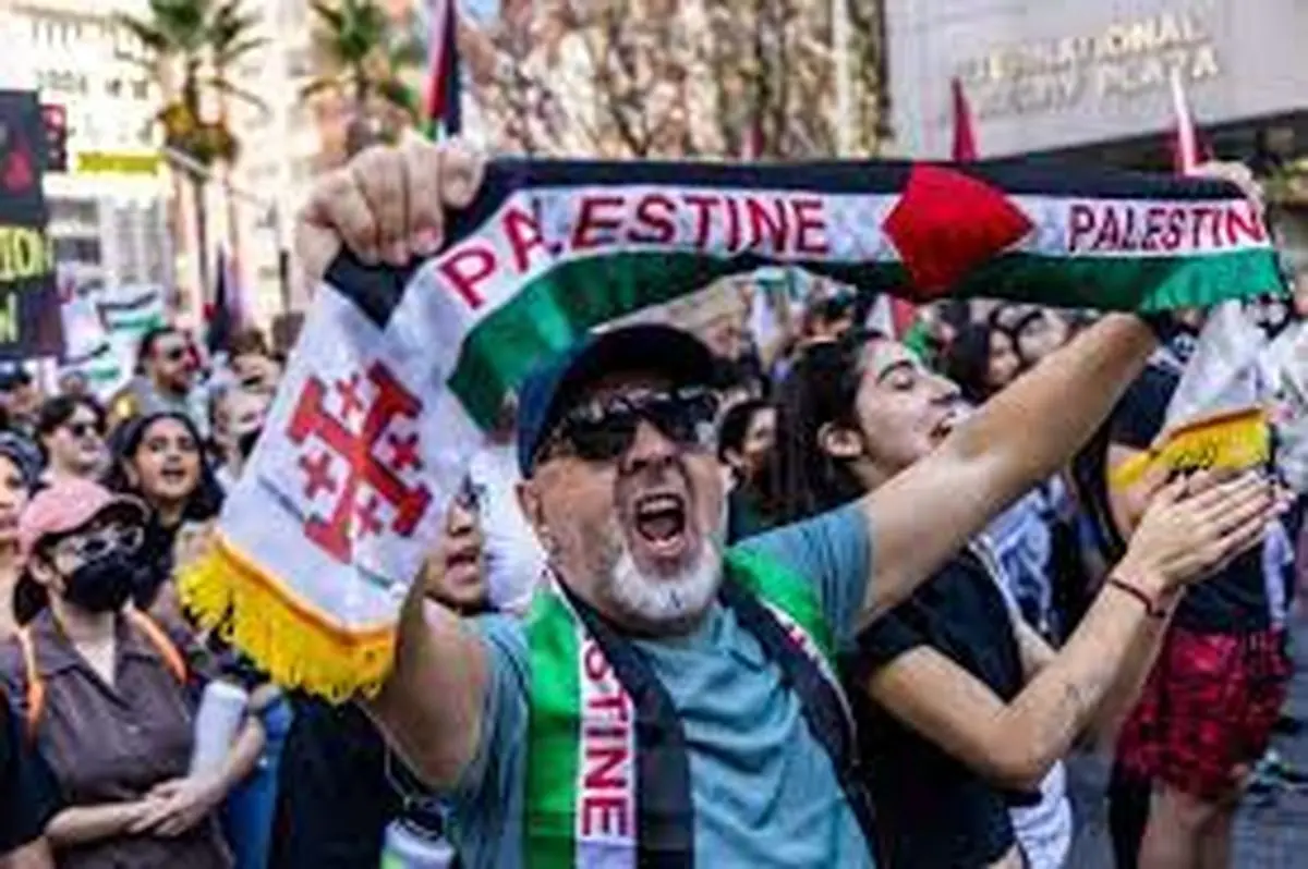 تظاهرات باور نکردنی مردم لسآنجلس در حمایت از مردم فلسطین+فیلم