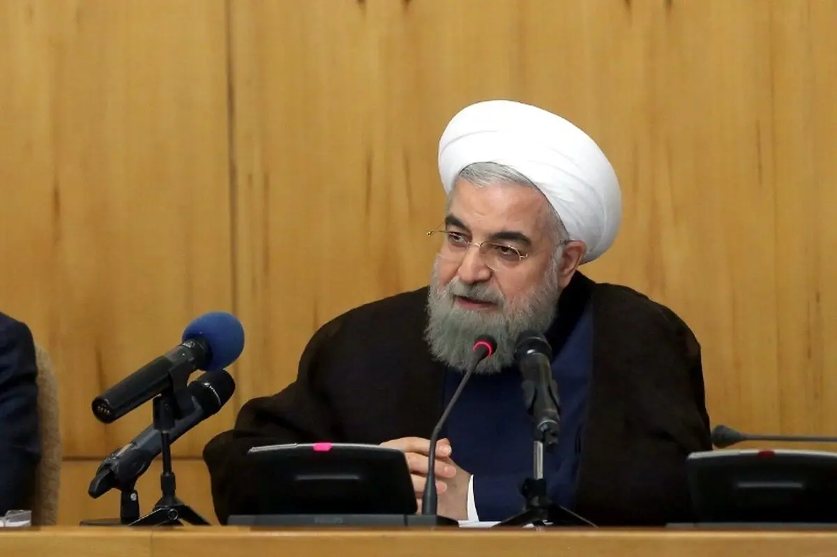 روحانی مردم را به راهپیمایی دعوت کرد