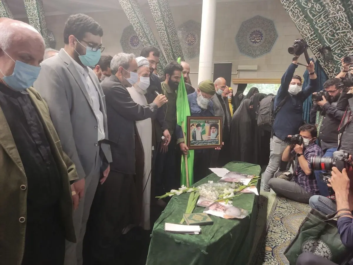 تهرانی‌ها آیت‌الله فاطمی‌نیا را «حسین گویان» بدرقه کردند+فیلم
