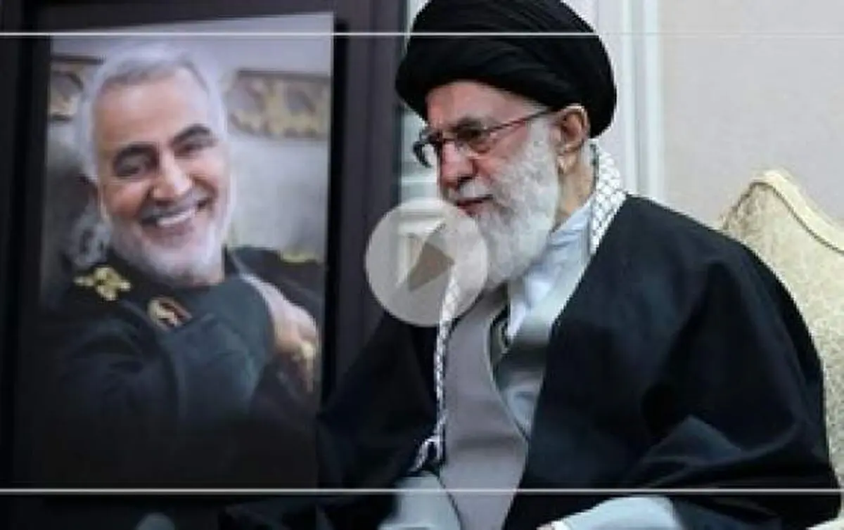 حضور رهبر انقلاب در منزل شهید سردار سلیمانی/ فیلم