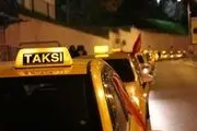 راننده‌ای که از سالمندان کرایه نمی‌گیرد!/ عکس