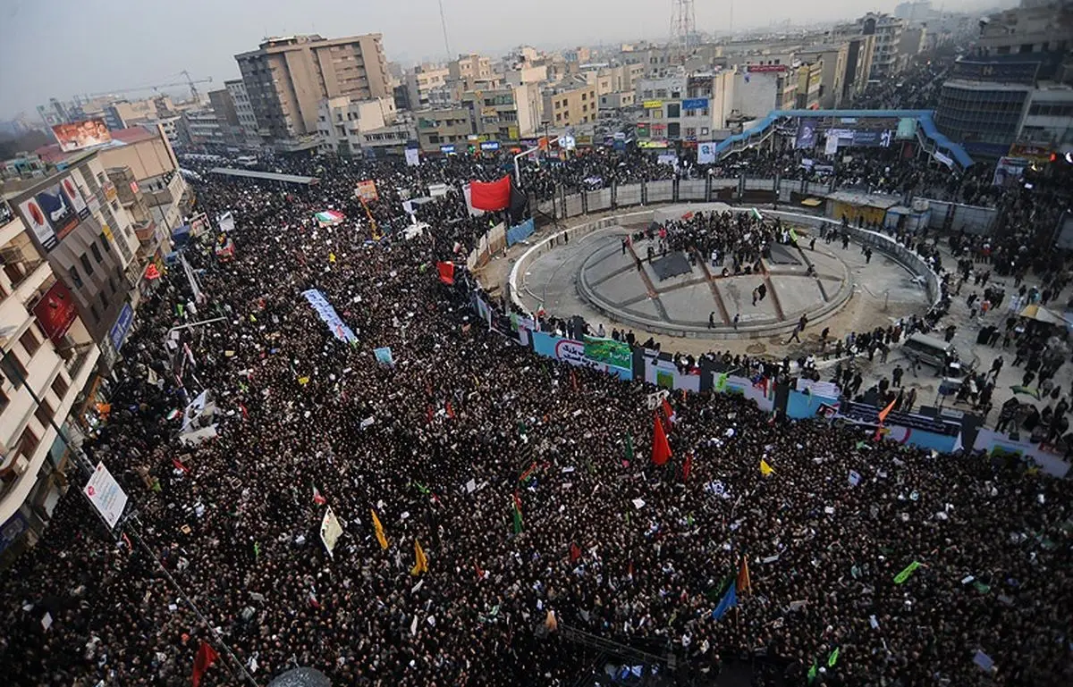 جوانان بار دیگر نشان دادند پای انقلاب ایستادهاند
