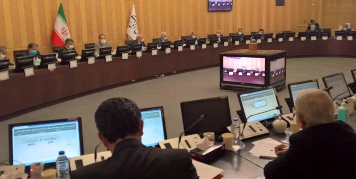 جلسۀ بررسی مسائل نظام سلامت کشور با حضور قالیباف