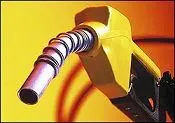 قیمت بنزین آزاد در شهرهای مرزی