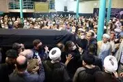 وداع با پیکر مرحوم دعایی در حسینیه جماران