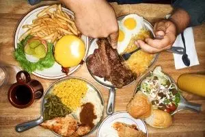 سالم ترین و بهترین خوردنی‌‌ها برای سحری