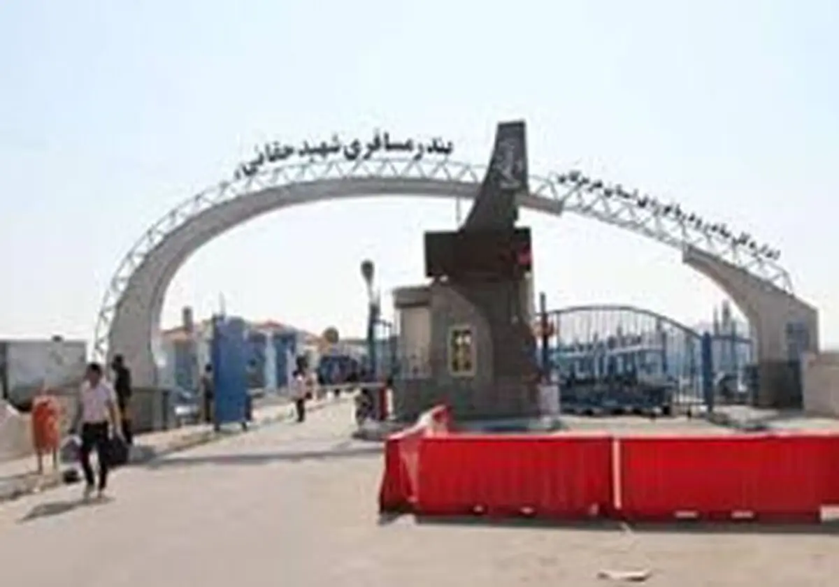 
تعطیلی اسکله های مسافری بندرعباس -قشم
