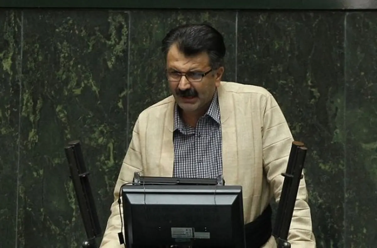  معلمان از سختی‌ها رنج می‌برند اما بطحایی برنامه‌ای برای آنان ندارد 