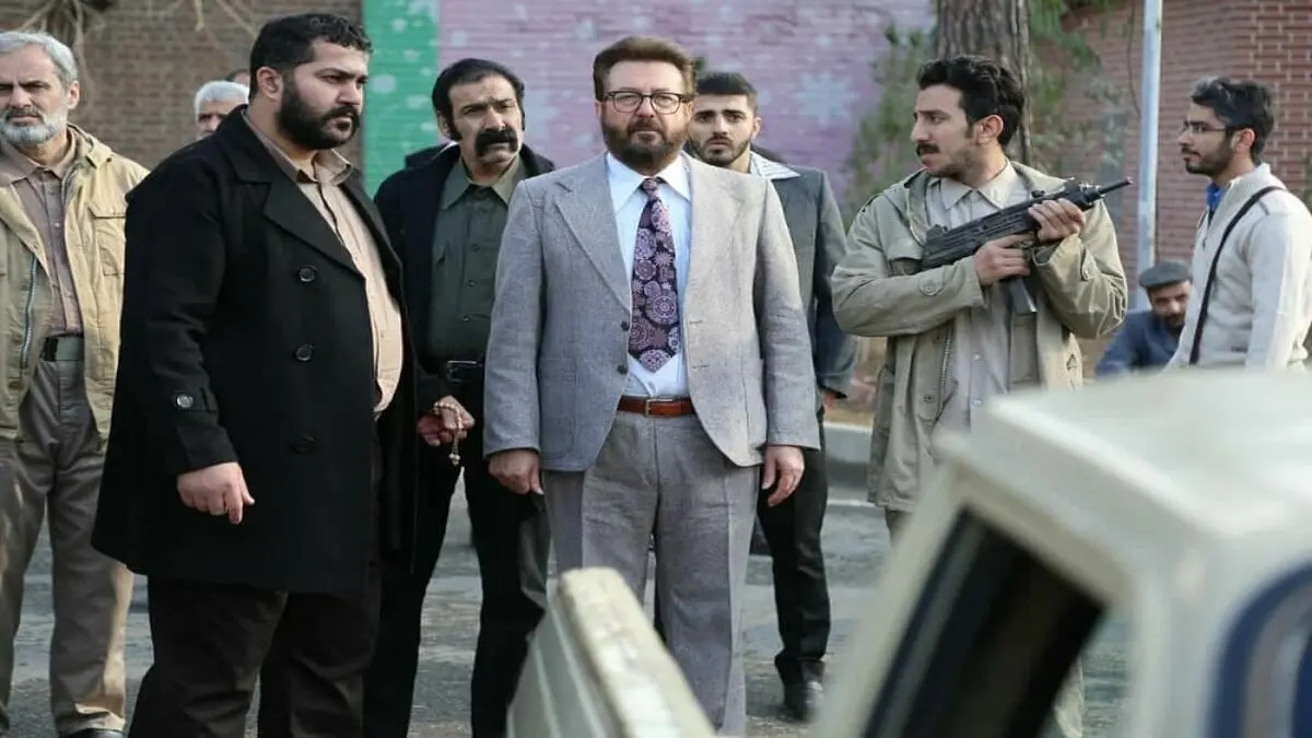 شنود دفتر مسئولان ایرانی توسط آمریکایی‌ها/ فیلم
