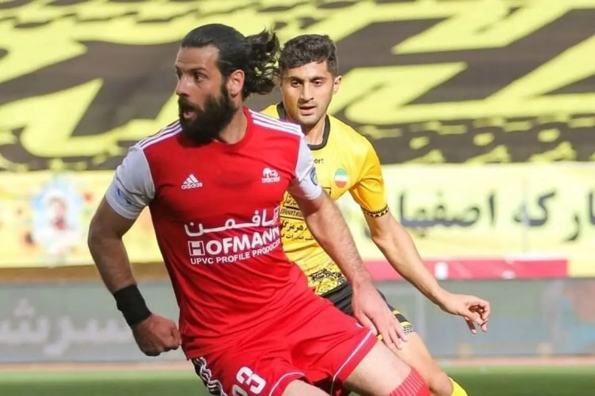 مهاجم پرسپولیسی بالاخره از پیراهن قرمز دل کند!
